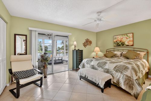 2010 Farnham N, Deerfield Beach, FL, 33442-2916 | Card Image