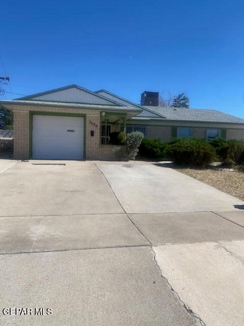 3400 Dundee St, El Paso, TX, 79925-2811 | Card Image