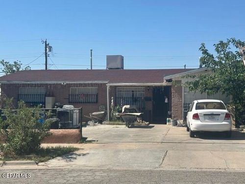 4944 Camden Cir, El Paso, TX, 79924-7004 | Card Image