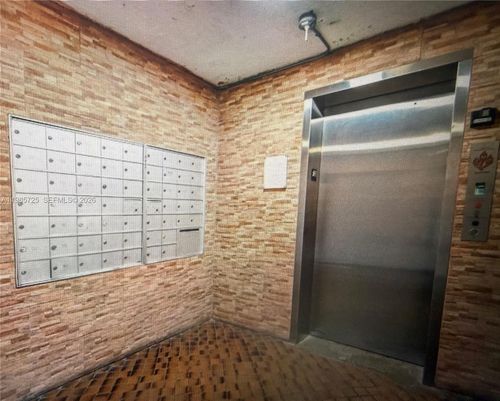 111-9441 Sw 4th St, Miami, FL, 33174-2018 | Card Image