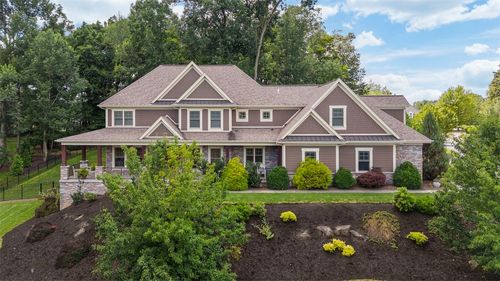 300 Mccutcheon Ct, Gibsonia, PA, 15044-8948 | Card Image
