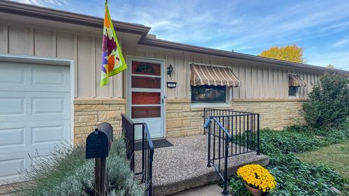 8442 W Murdock Ave, Wichita, KS, 67212 | Card Image