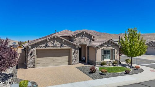 2295 Maximus Ln, Reno, NV, 89521-6327 | Card Image