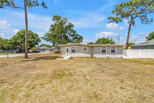 8151 61st St N, PINELLAS PARK, FL, 33781-1319 | Card Image