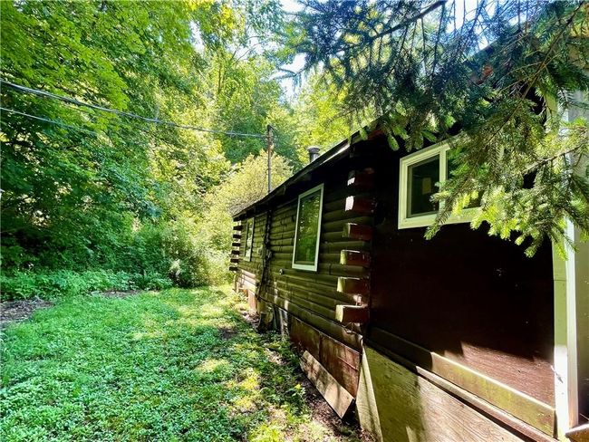 View of side of home | Image 11
