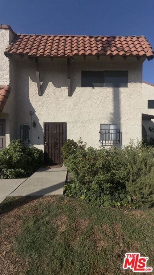 2-14366 Plummer St, Panorama City, CA, 91402-1133 | Card Image