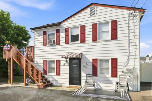 b-104 E Rambler Rd, Wildwood Crest, NJ, 08260-3886 | Card Image