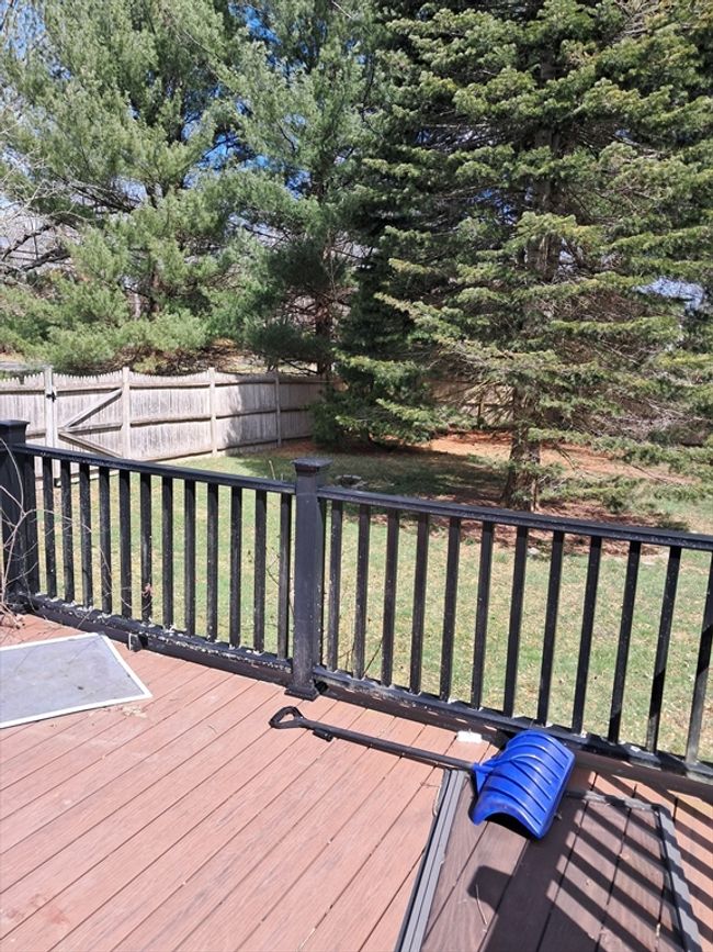 27 Hill St, House other with 3 bedrooms, 2 bathrooms and 4 parking in Raynham MA | Image 32