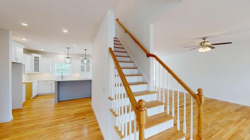 26 Farm View Dr, Norwich, CT, 06360-9423 | Card Image