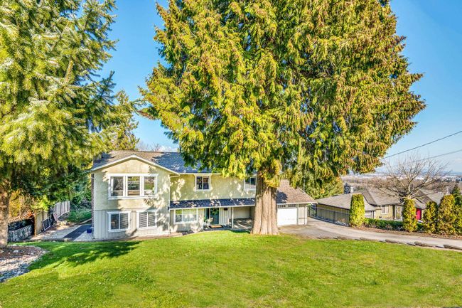 3047 Daybreak Avenue, House other with 4 bedrooms, 3 bathrooms and 6 parking in Coquitlam BC | Image 3