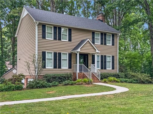 5208 Bridge Pointe Dr, Clemmons, NC, 27012-8400 | Card Image