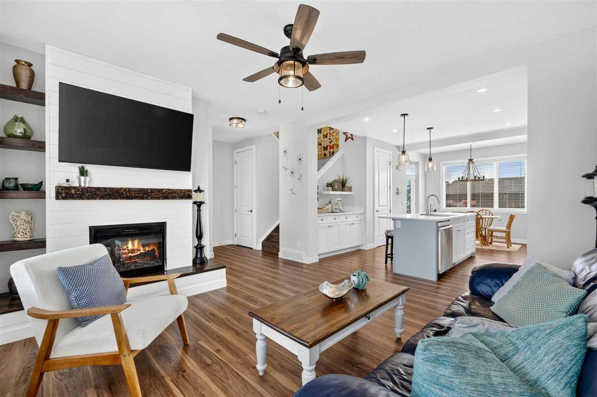 Residential in Chestermere 3