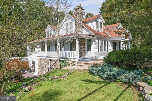 579 Golf Dr, Canadensis, PA, 18325-7753 | Card Image