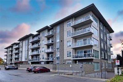 315 - 16 Markle Cres, Home with 1 bedrooms, 1 bathrooms and 2 parking in Ancaster ON | Image 1