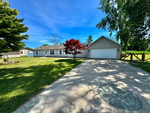 1550 E Lockwood Rd, Port Clinton, OH, 43452-9068 | Card Image