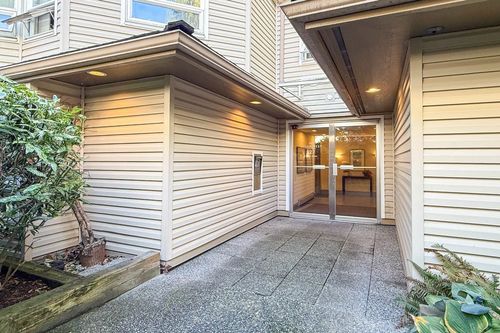 304-827 W 16th St, North Vancouver, BC, V7P1R2 | Card Image