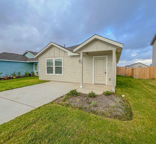 129 Hellcats Way, Jarrell, TX, 76537-2280 | Card Image