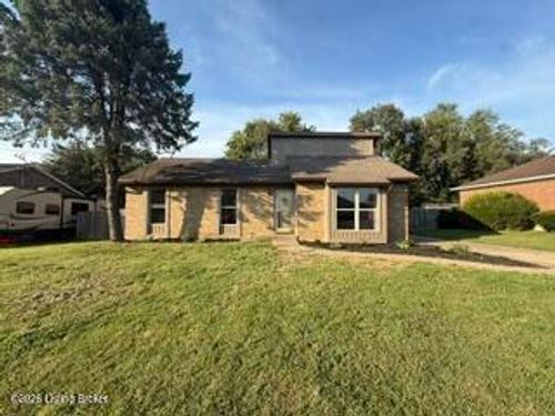 196 Love Ave, Mt Washington, KY, 40047-6200 | Card Image