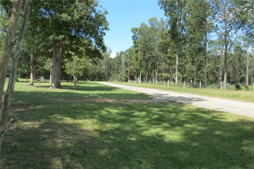 94 Chipmunk Trl, Shepherd, TX, 77371-3034 | Card Image