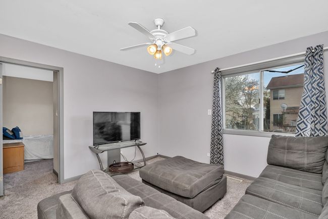 1 Red Wing Ct, House other with 4 bedrooms, 2 bathrooms and 2 parking in Woodridge IL | Image 17