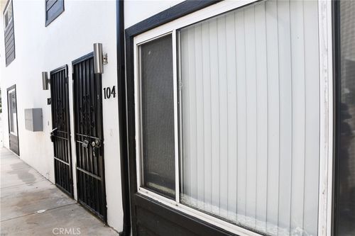 104-994 Valencia St, Costa Mesa, CA, 92626-5732 | Card Image