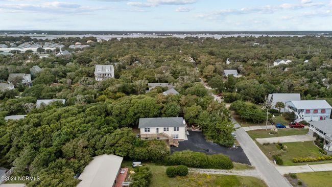109 Yaupon Dr, Home with 2 bedrooms, 1 bathrooms and null parking in Emerald Isle NC | Image 38
