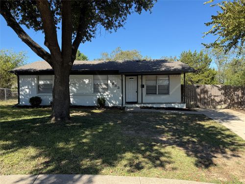 1833 Grove Cir, Mesquite, TX, 75149-6415 | Card Image