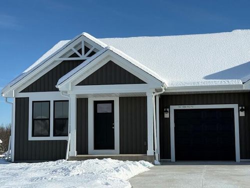 W219N16270 Primrose Court, JACKSON, WI, 53037 | Card Image