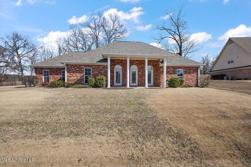 220 Manchester Dr, Vicksburg, MS, 39183-4406 | Card Image