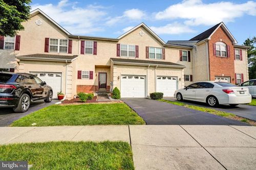 3928 Palmer Ct, COLLEGEVILLE, PA, 19426-4811 | Card Image