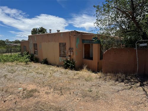 3910 Rodeo Road, Santa Fe, NM, 87507 | Card Image