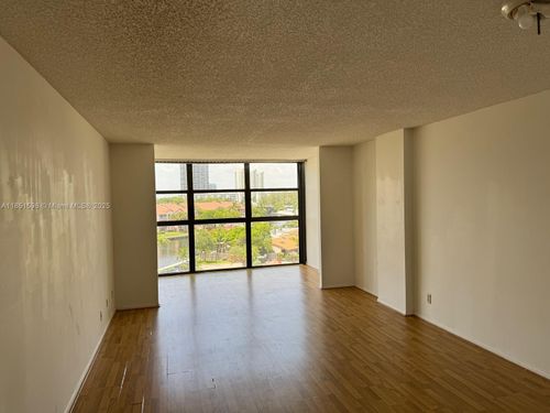 apt-616-200 Leslie Dr, Hallandale Beach, FL, 33009-7315 | Card Image