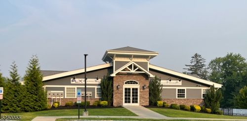 9 Fishers Ln, Sparta, NJ, 07871-2440 | Card Image