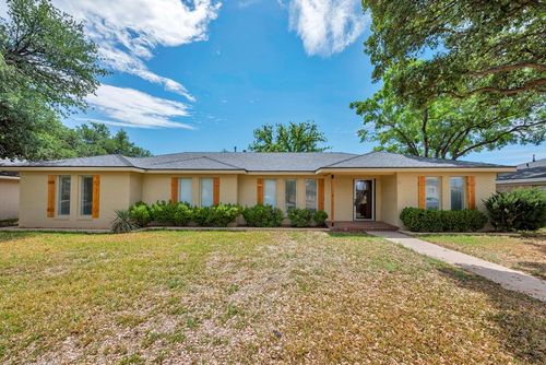 4 Metz Ct, Midland, TX, 79705-4920 | Card Image
