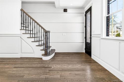 b-7 Victoria Ln, Yonkers, NY, 10701-5315 | Card Image