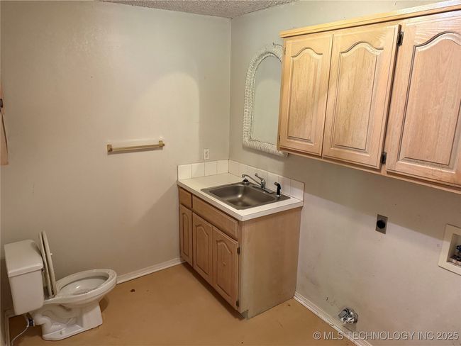 202 Greentree Dr, House other with 4 bedrooms, 3 bathrooms and null parking in Tahlequah OK | Image 11