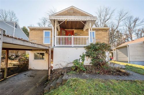 626 Hazel St, West Mifflin, PA, 15122-2012 | Card Image