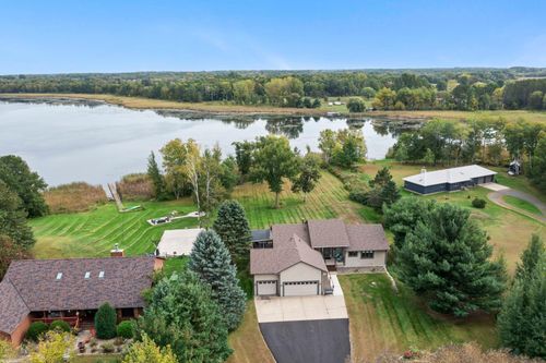 31883 Lakeway Dr Ne, Cambridge, MN, 55008-6748 | Card Image
