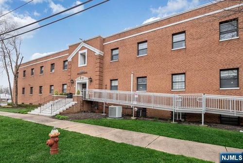 200 S Route 17, Mahwah, NJ, 07430 | Card Image