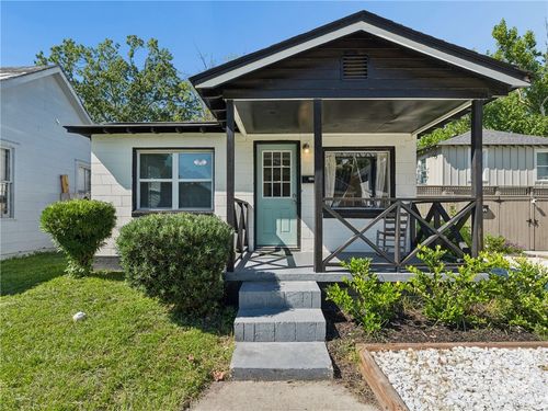 730 E 38th St, Savannah, GA, 31401-9220 | Card Image