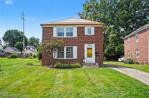 1864 13th St, Cuyahoga Falls, OH, 44223-2411 | Card Image