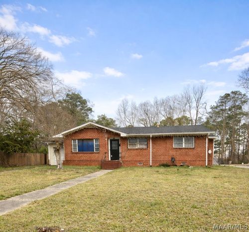 411 Howard Rd, Tuskegee Institute, AL, 36088-2819 | Card Image