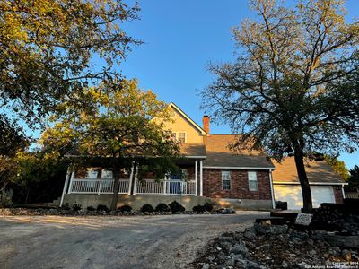 171 Stephen F Austin, House other with 3 bedrooms, 2 bathrooms and null parking in Kerrville TX | Image 2