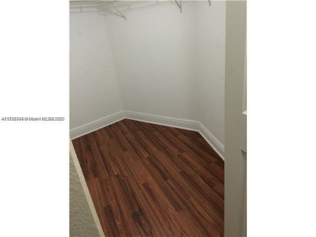 APT-310 - 4235 N University Dr, Condo with 1 bedrooms, 2 bathrooms and null parking in Sunrise FL | Image 8