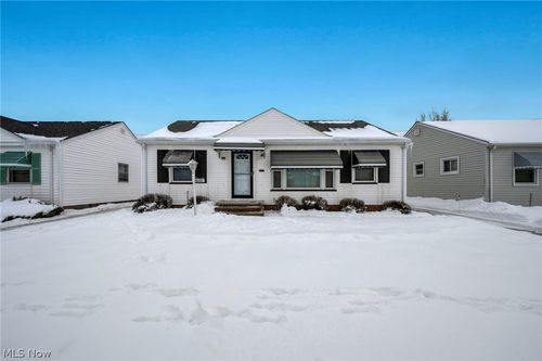 4237 E 181st Street, Cleveland, OH, 44128 | Card Image
