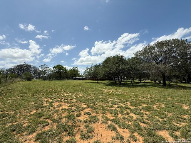 227 River Bluff Dr, House other with 5 bedrooms, 3 bathrooms and null parking in Lytle TX | Image 43