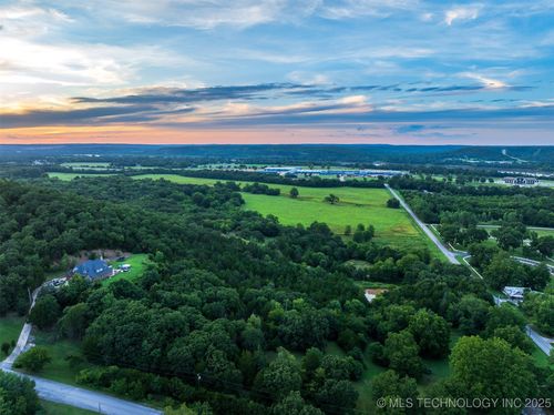 60 S 137th West Ave, Sand Springs, OK, 74063 | Card Image