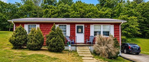 855 Southland Dr, Martinsville, VA, 24112-5929 | Card Image