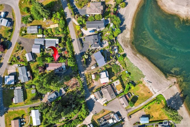 70 E Rustle Way, House other with 3 bedrooms, 2 bathrooms and 2 parking in Grapeview WA | Image 37