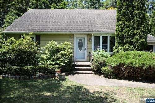 509 Ramapo Valley Rd, Oakland, NJ, 07436-2810 | Card Image
